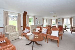 Communal Lounge- click for photo gallery